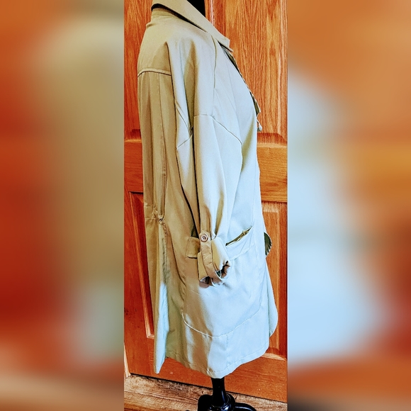 Zanzea cover up sz XL  Sleeves roll all the way down or button three quarters. - Picture 2 of 6